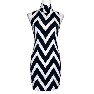 a'gaci Women's Chevron Geometric Mock Neck Mini Dress Black & White Size Small